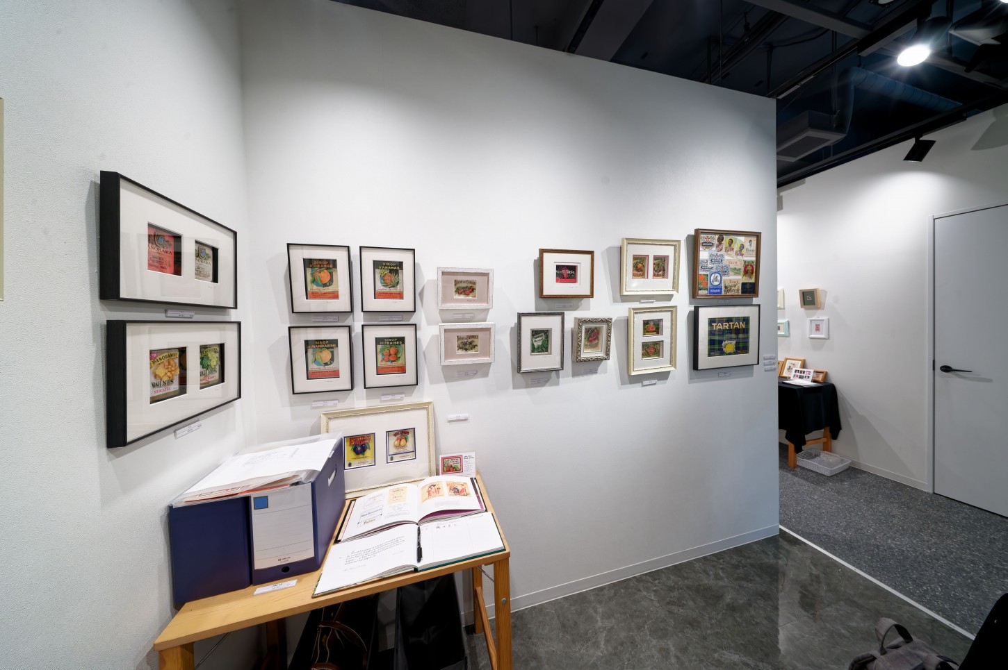 ヴィンテージ印刷物 ヴィヴァンコレクション展